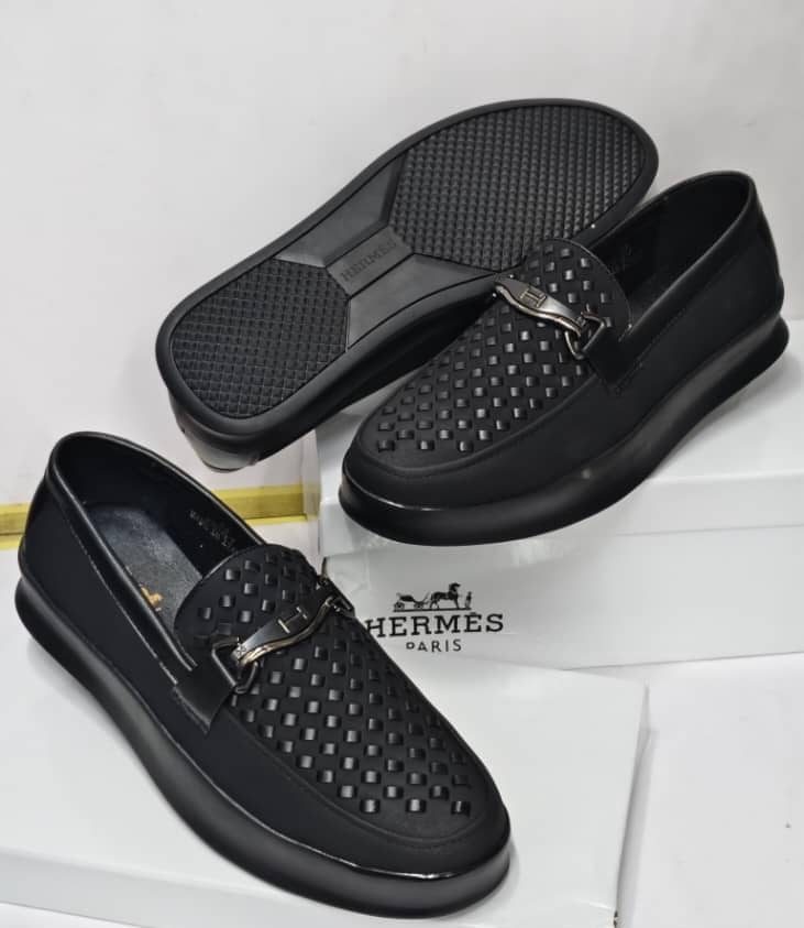 Hermès Footwear – Timeless Luxury & Craftsmanship