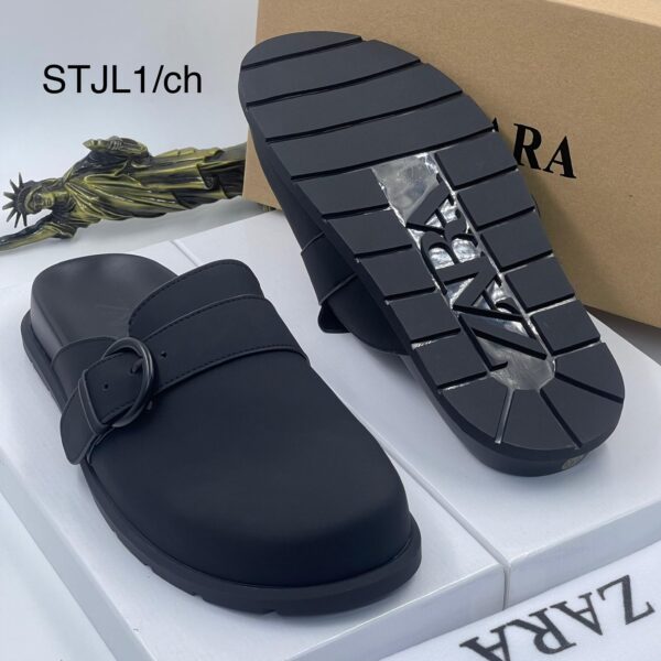 Zara Men’s Clog – Modern Casual Footwear