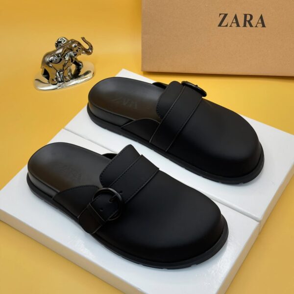 Zara Men’s Clog – Modern Casual Footwear