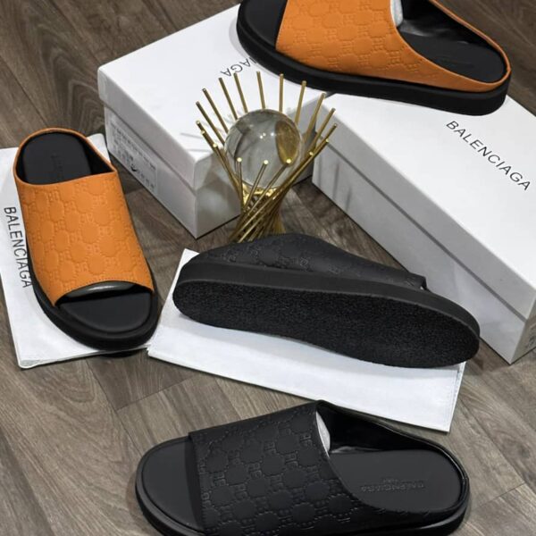 Balenciaga BB Monogram Slides | Iconic Logo Luxury