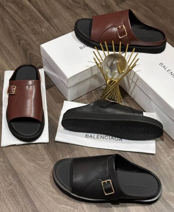 Balenciaga Buckle-Fastening Leather Slides Balenciaga Buckle-Fastening Leather Slides