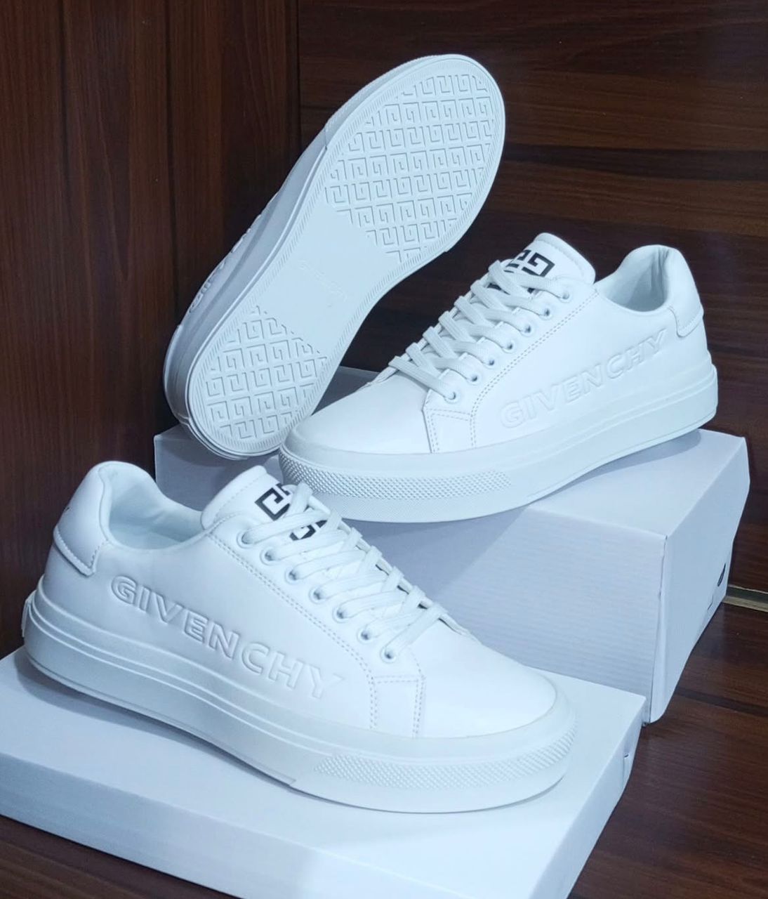 Givenchy | Modern Luxury