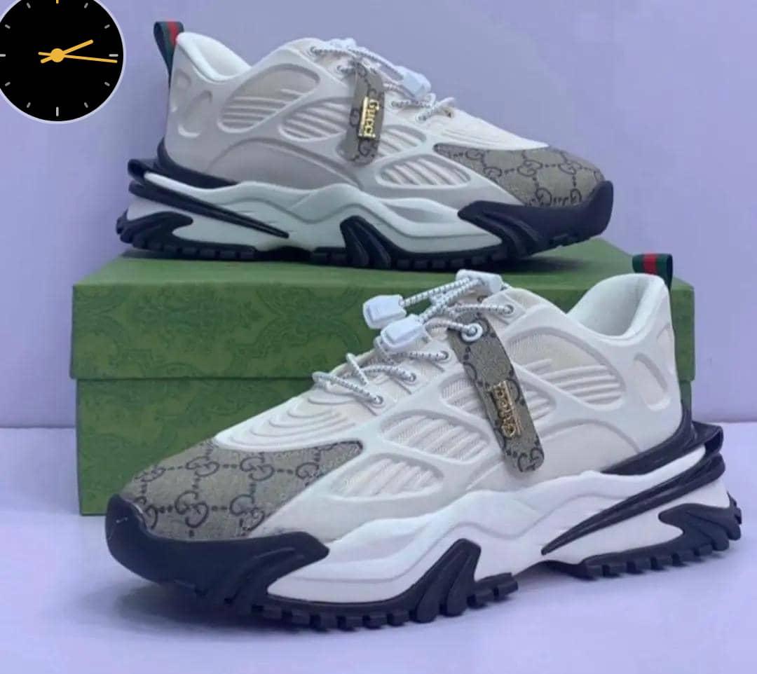 Gucci GG Supreme Canvas | Classic Luxury Redefined