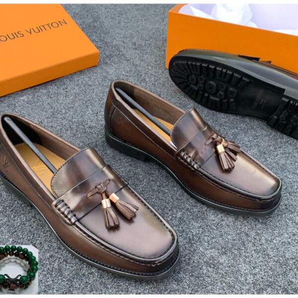 Louis Vuitton Kensington Tassel Loafers – Brown Calf Leather