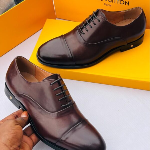 Louis Vuitton Brown Leather Cap-Toe Lace-Up Shoes