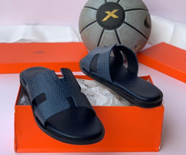 Hermès Chypre Sandals – Blue Calfskin Crocodile