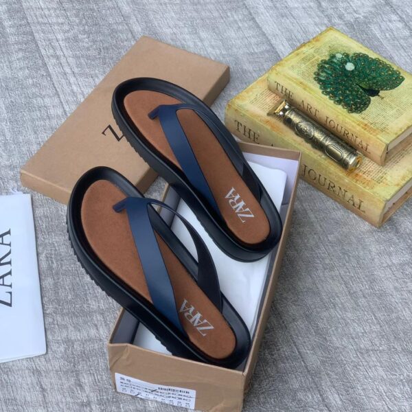 Zara Palm Slippers – Black with Brown Footbed