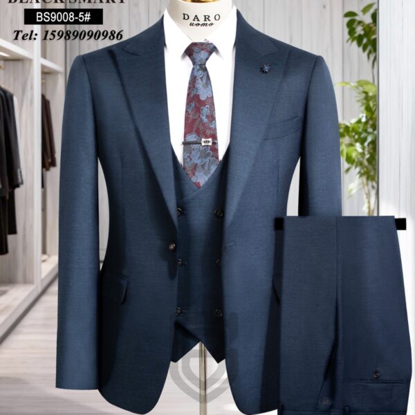 Daro Blue Smart Three-Piece Suit