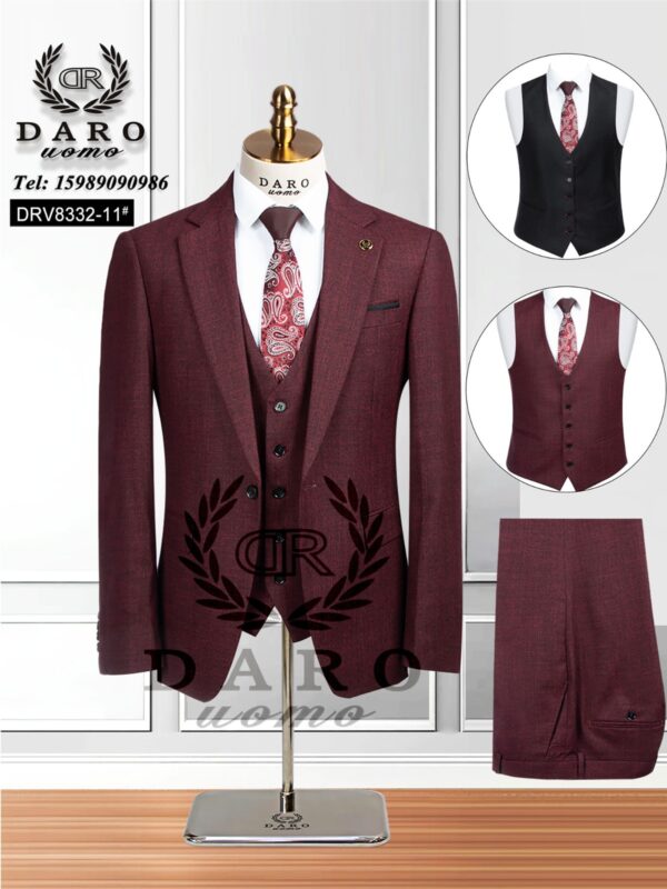 Daro Uomo Suit – Burgundy Double-Faced Waistcoat Elegance